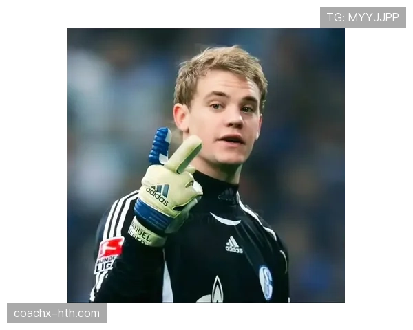 诺伊尔再现门神本色,统治力守护球队铁壁防线 诺伊尔再现门神本色,统治力守护球队铁壁防线