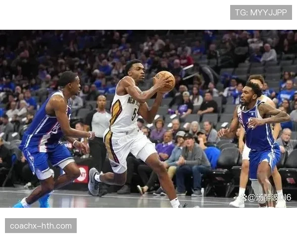 戴维斯防守选择成关键,关键时刻闪耀赛场展现防守新高度 戴维斯防守选择成关键,关键时刻闪耀赛场展现防守新高度